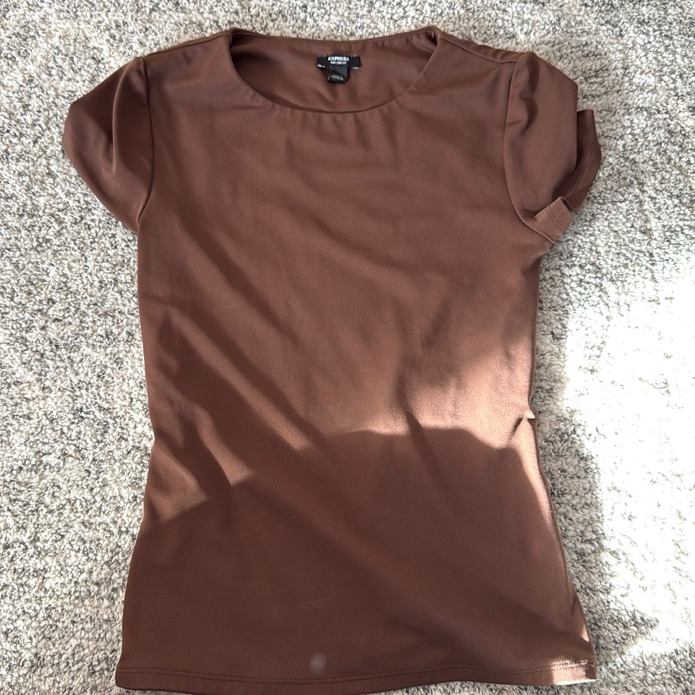 Express body contour top